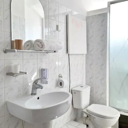 Rb Rooms&apartments Μπίντγκοστς