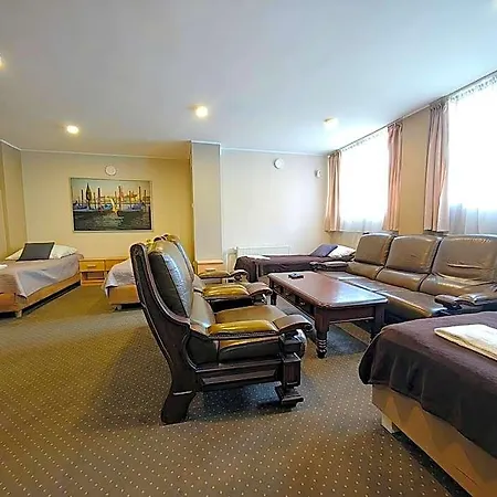 Rb Rooms&apartments Διαμέρισμα Μπίντγκοστς