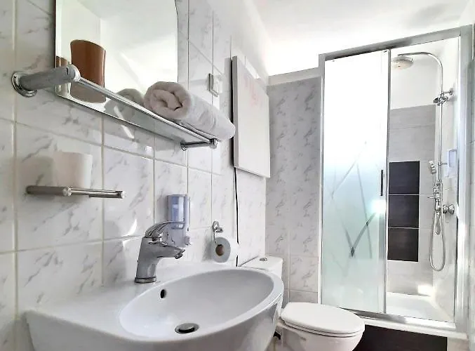 Rb Rooms&apartments Apartment