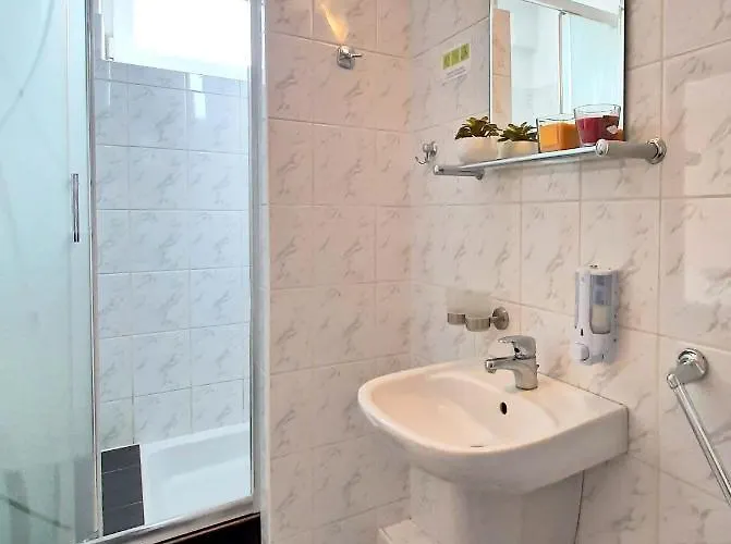 Apartment Rb Rooms&apartments *