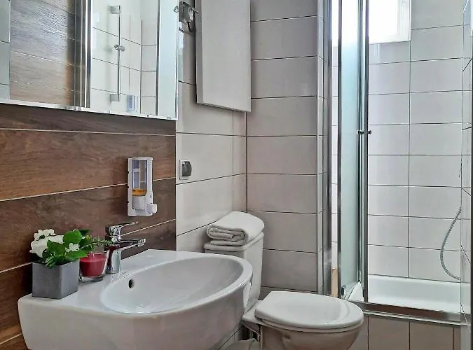 Apartment Rb Rooms&apartments *